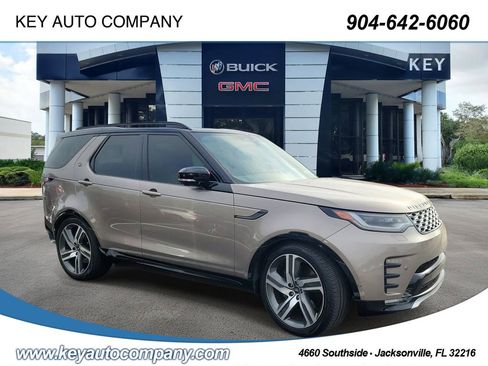 Used 2023 Land Rover Discovery Metropolitan Edition image 1