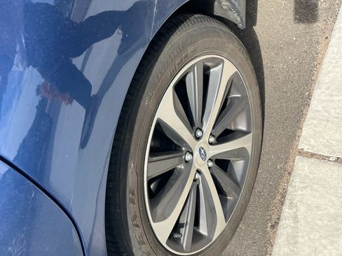 Used 2019 Subaru Legacy 3.6R Limited AWD/4WD image 6