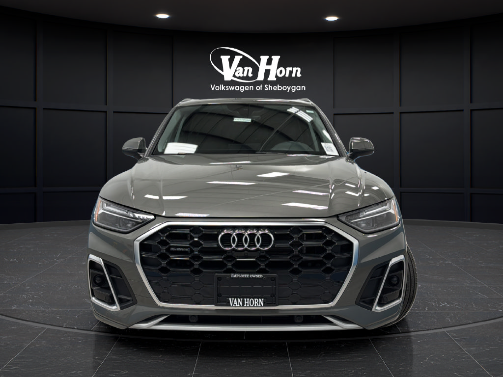 Used 2025 Audi Q5 e Premium Plus w/ Premium Plus Package AWD/4WD image 2