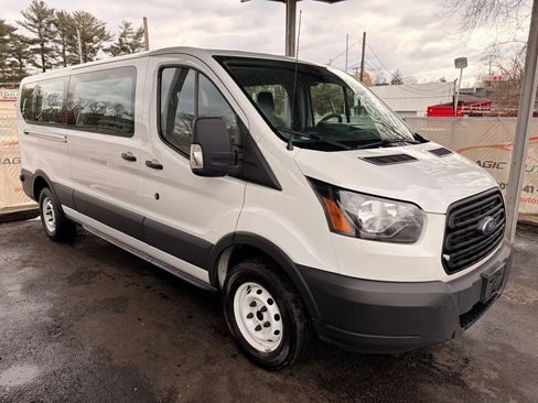 Used 2019 Ford Transit 350 XL image 7