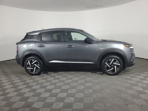 New 2026 Nissan Kicks SV w/ SV Premium Package image 3