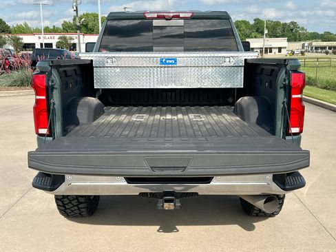 Used 2025 Chevrolet Silverado 2500 LTZ w/ LTZ Premium Package AWD/4WD image 24