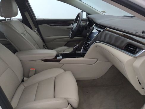 Used 2014 Cadillac XTS Luxury w/ Driver Awareness Package FWD image 21