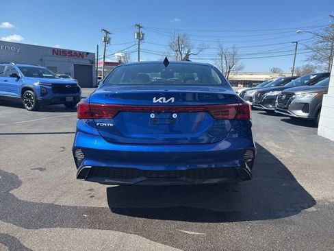 Used 2023 Kia Forte LXS FWD image 3