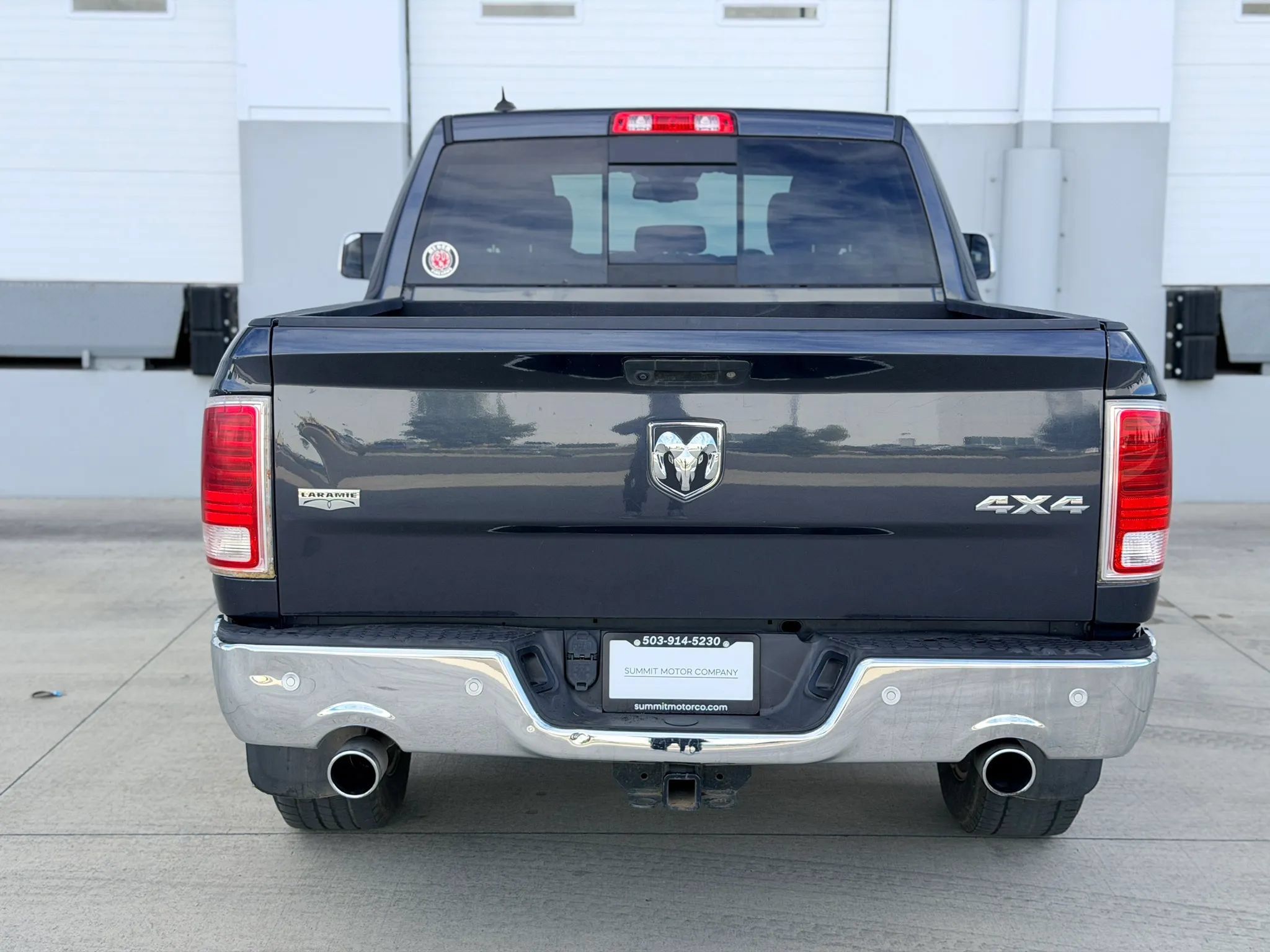 Used 2018 RAM 1500 Laramie w/ Convenience Group AWD/4WD image 4