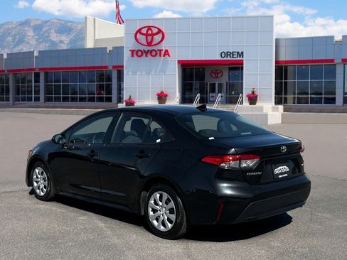 Used 2022 Toyota Corolla LE FWD image 5