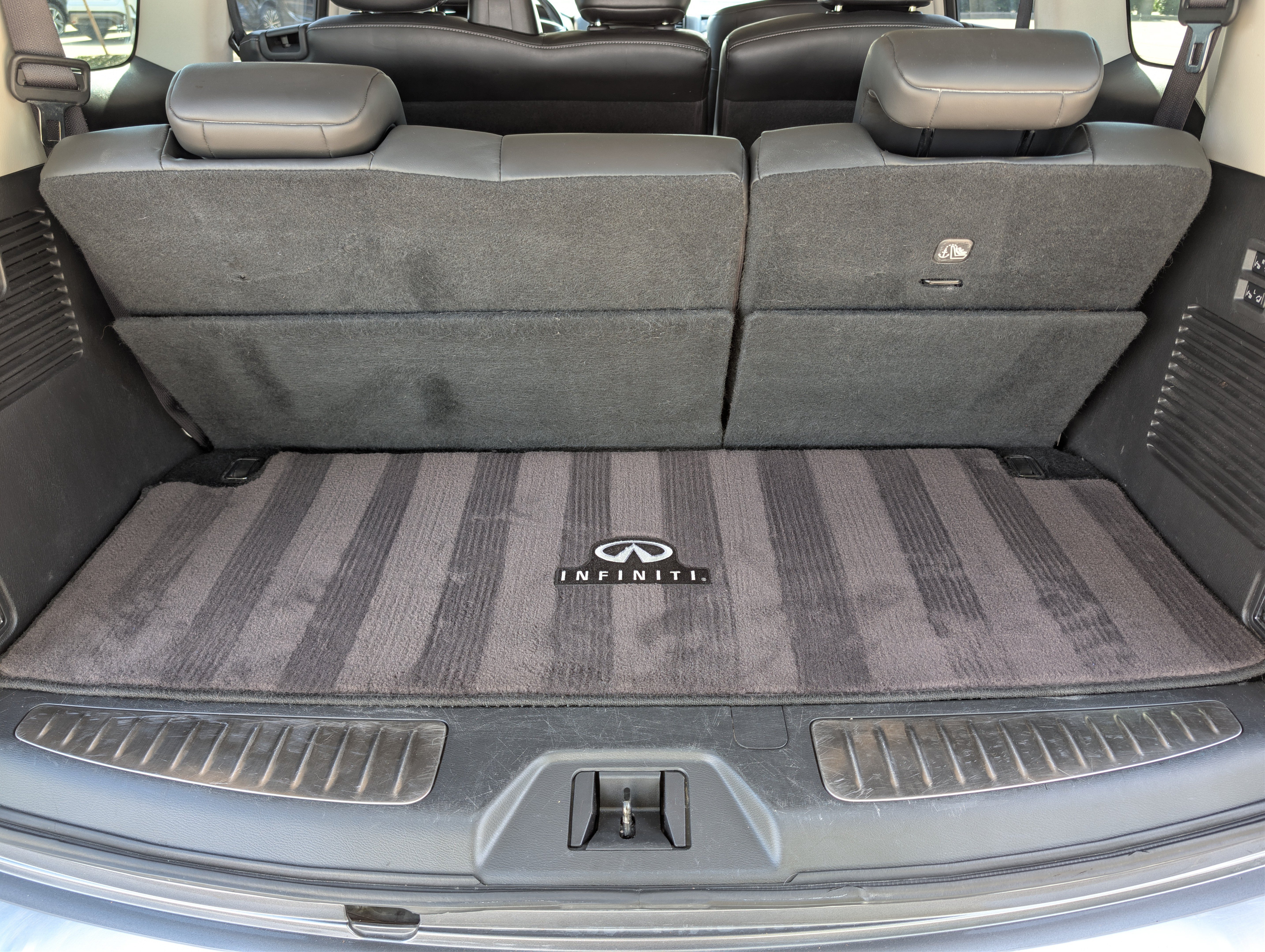 Used 2021 INFINITI QX80 Luxe w/ Cargo Package RWD image 36
