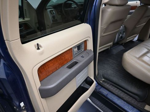 Used 2010 Ford F150 Lariat image 19
