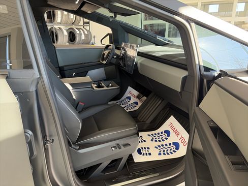 Used 2024 Tesla Cybertruck Cyberbeast image 34