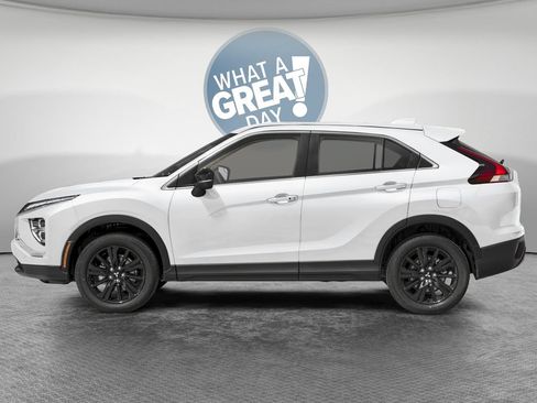 New 2026 Mitsubishi Eclipse Cross LE AWD/4WD image 3