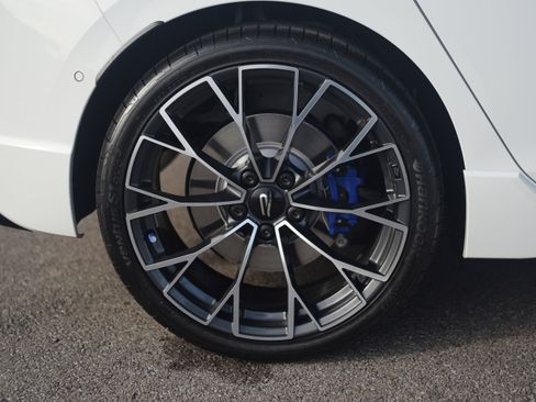 Used 2025 Volkswagen Golf w/ Euro Style Package image 31