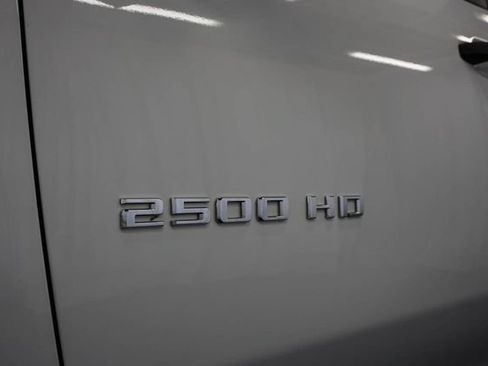 Used 2025 Chevrolet Silverado 2500 W/T AWD/4WD image 6