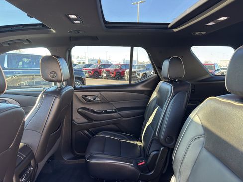 Certified 2023 Chevrolet Traverse Premier w/ Redline Edition image 33