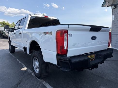 Used 2024 Ford F250 XL AWD/4WD image 11