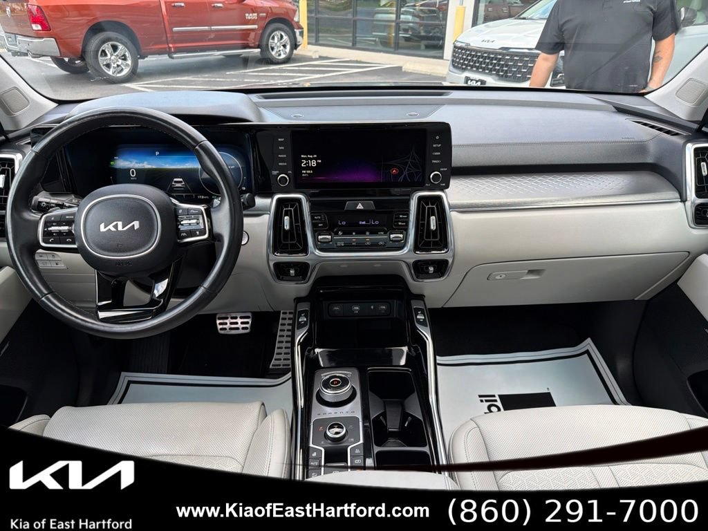 Certified 2023 Kia Sorento SX Prestige AWD/4WD image 23
