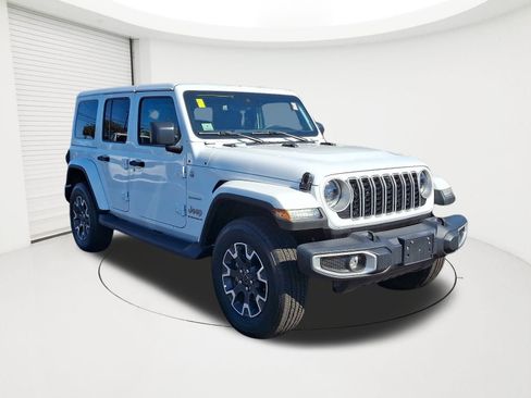 Used 2024 Jeep Wrangler Sahara w/ Technology Group image 3
