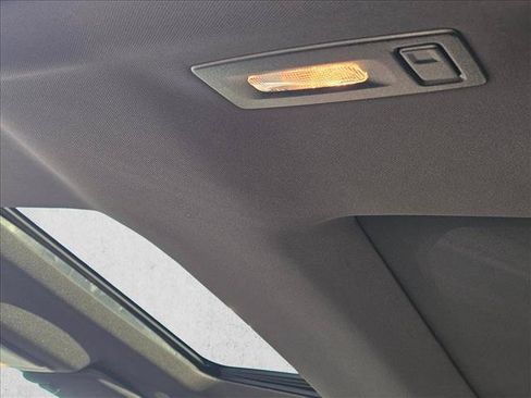 Used 2017 Ford Explorer Platinum AWD/4WD image 19