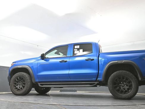 Used 2024 Chevrolet Colorado Trail Boss w/ Technology Package AWD/4WD image 30