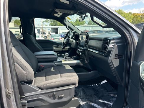 Used 2022 Ford F150 XLT w/ Equipment Group 302A High image 16