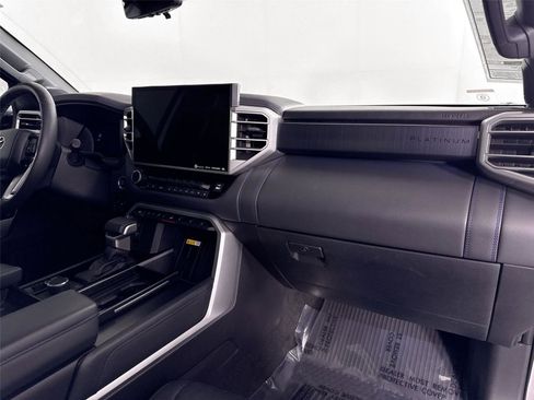 Used 2024 Toyota Tundra Platinum AWD/4WD image 46
