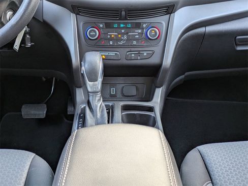 Used 2018 Ford Escape SE image 24