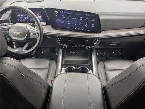 Used 2025 Chevrolet Tahoe LT image 18