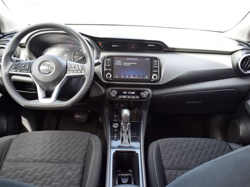 Used 2021 Nissan Kicks SV FWD image 5