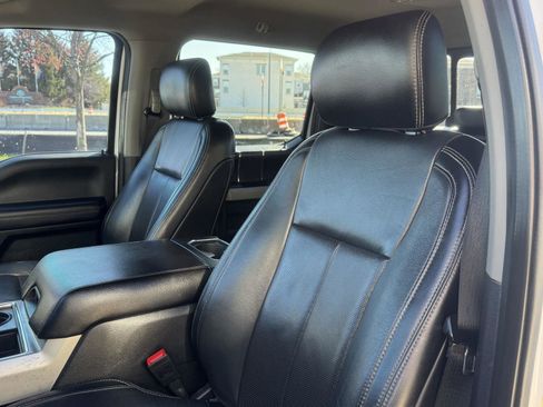 Used 2020 Ford F250 Lariat w/ Lariat Value Package AWD/4WD image 34