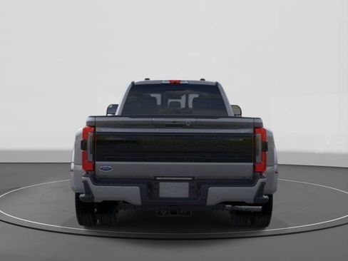 New 2026 Ford F450 Platinum w/ FX4 Off-Road Package AWD/4WD image 5