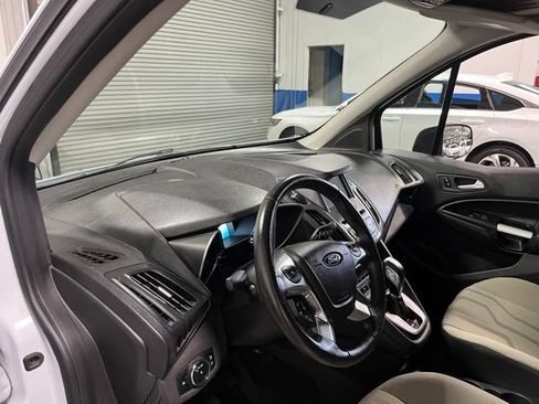 Used 2018 Ford Transit Connect XLT FWD image 18