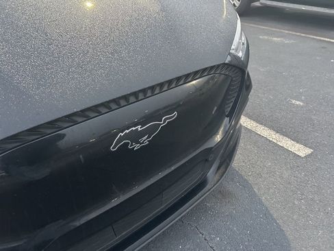 Used 2022 Ford Mustang Mach-E Select image 4