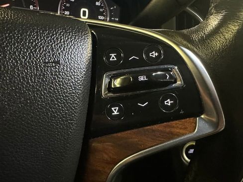 Used 2015 Cadillac Escalade ESV Luxury image 29