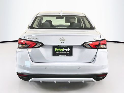 Used 2024 Nissan Versa SV FWD image 7