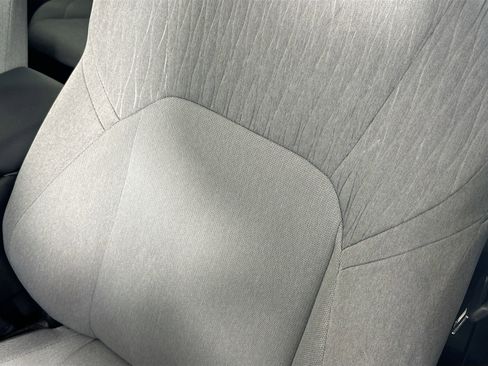 Used 2025 Toyota Camry LE image 18