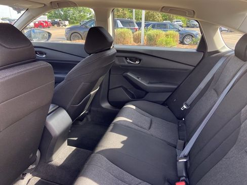 Used 2024 Honda Accord EX image 17
