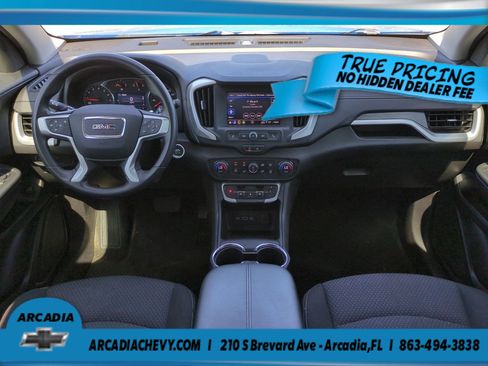 Used 2024 GMC Terrain SLE w/ Driver Convenience Package FWD image 13