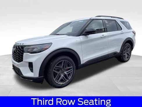 New 2026 Ford Explorer ST-Line w/ ST-Line Street Pack AWD/4WD image 2