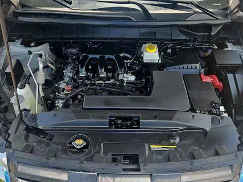 Used 2023 Nissan Pathfinder SV AWD/4WD image 17
