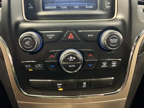 Used 2014 Jeep Grand Cherokee Laredo w/ Security & Convenience Group AWD/4WD image 16