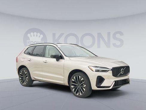 New 2026 Volvo XC60 T8 Ultra w/ Climate Package AWD/4WD image 10
