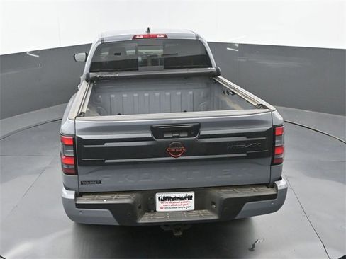 Used 2025 Nissan Frontier PRO-4X image 15