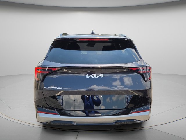 New 2026 Kia Sportage SX FWD image 4