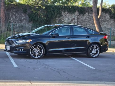 Used 2014 Ford Fusion Titanium FWD image 17