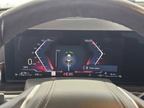 Used 2024 BMW X5 xDrive50e image 23