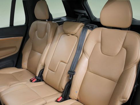 Certified 2023 Volvo XC90 B6 Ultimate w/ Protection Package Premier AWD/4WD image 23