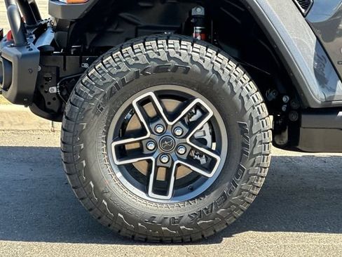 New 2026 Jeep Gladiator Mojave AWD/4WD image 24