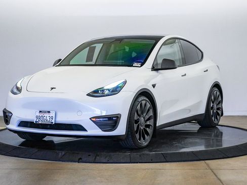 Used 2022 Tesla Model Y Performance AWD/4WD image 1