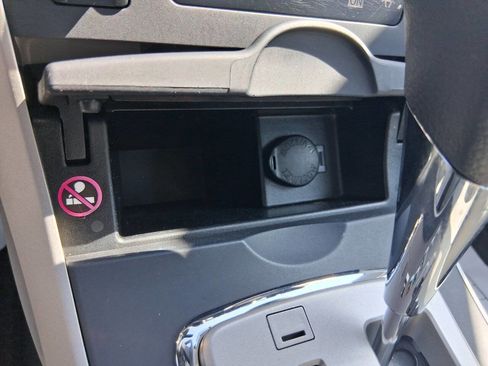 Used 2010 Toyota Corolla LE FWD image 27