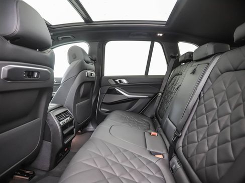 Used 2026 BMW X5 xDrive40i w/ M Sport Package image 20