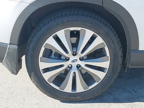 Used 2022 Subaru Ascent Touring image 10